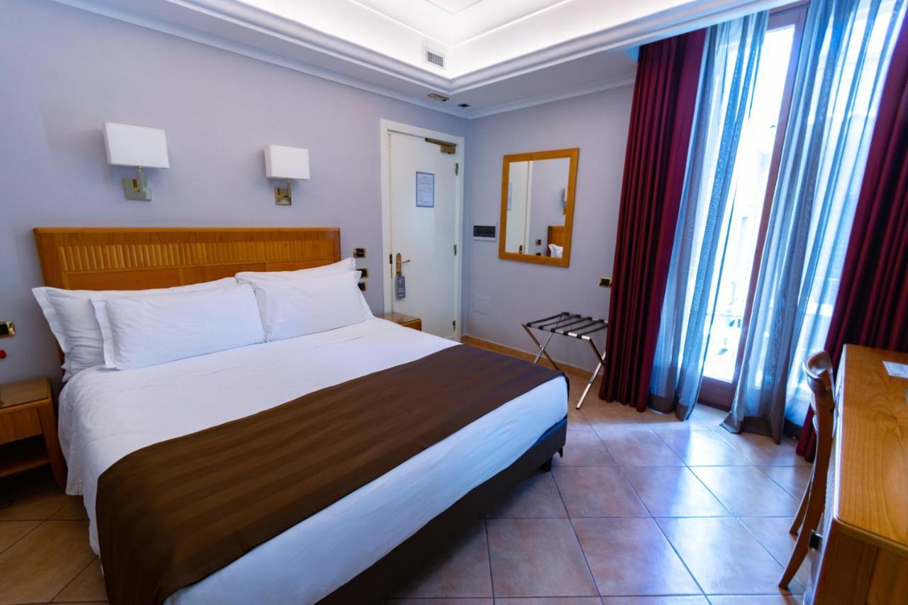 Hotel Forum Pompei Esterno foto